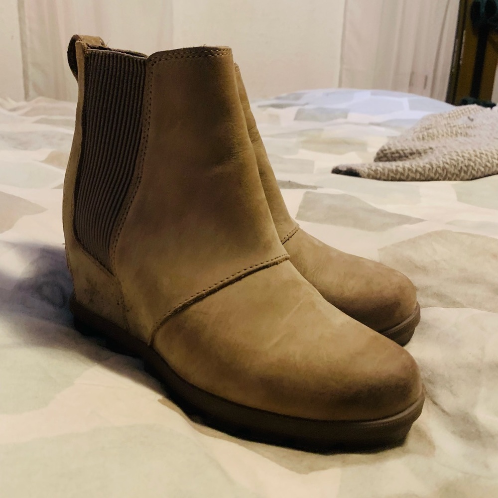 Sorel Joan of Arctic Wedge ll Chelsea Boots